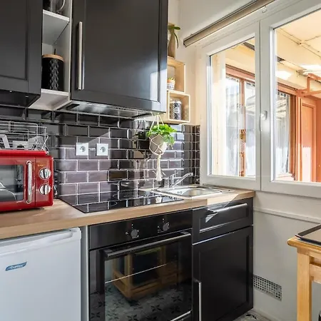 Apartment De Charme, Maison Des Examens, Paris Ligne 14